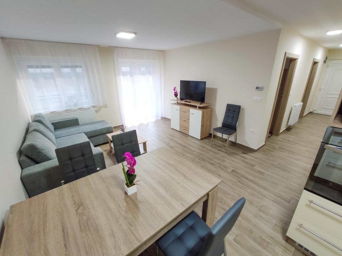 Trika Apartman Sárvár Kültér fotó