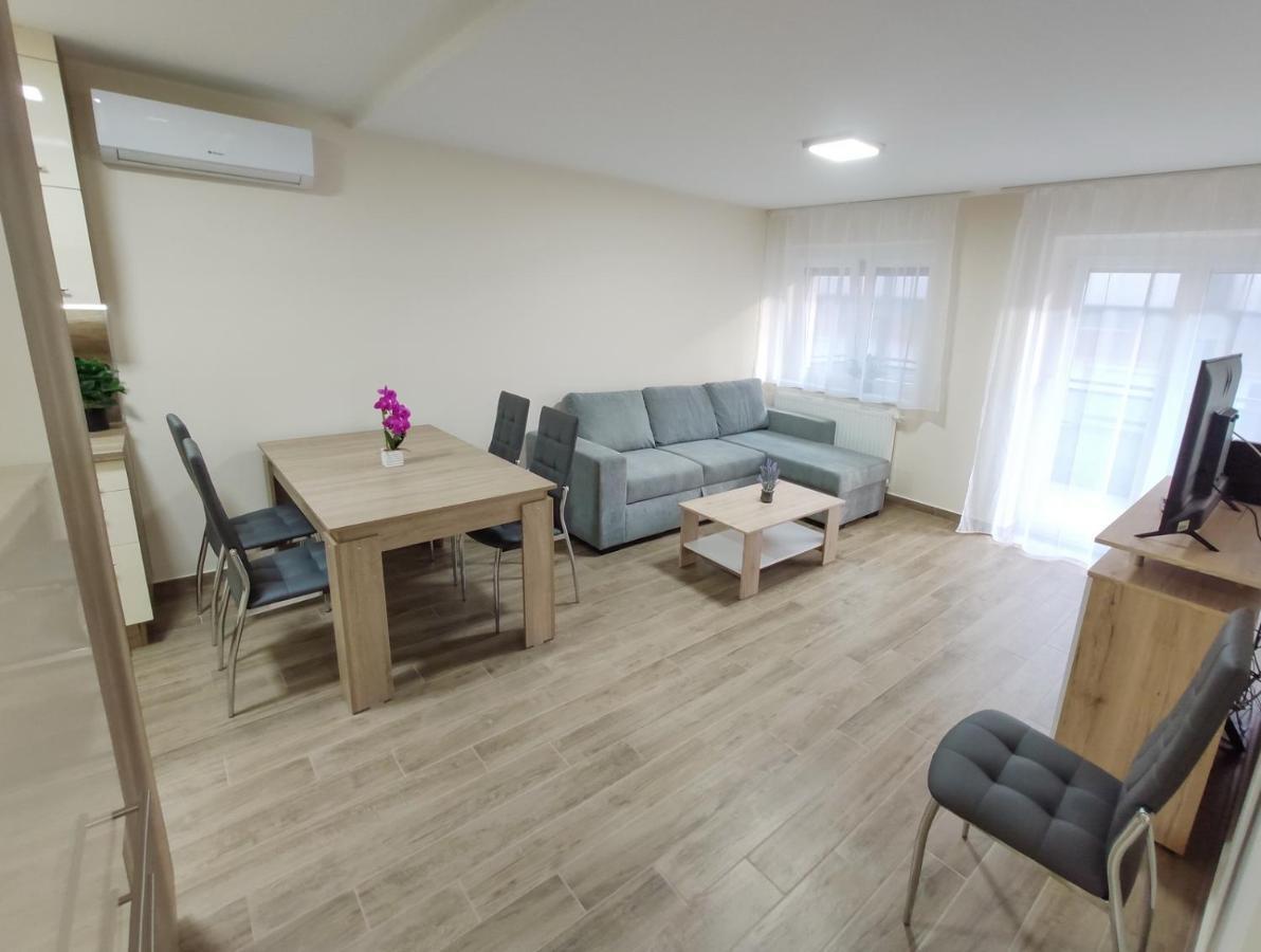 Trika Apartman Sárvár Kültér fotó