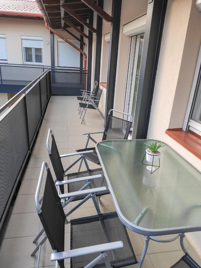 Trika Apartman Sárvár Kültér fotó