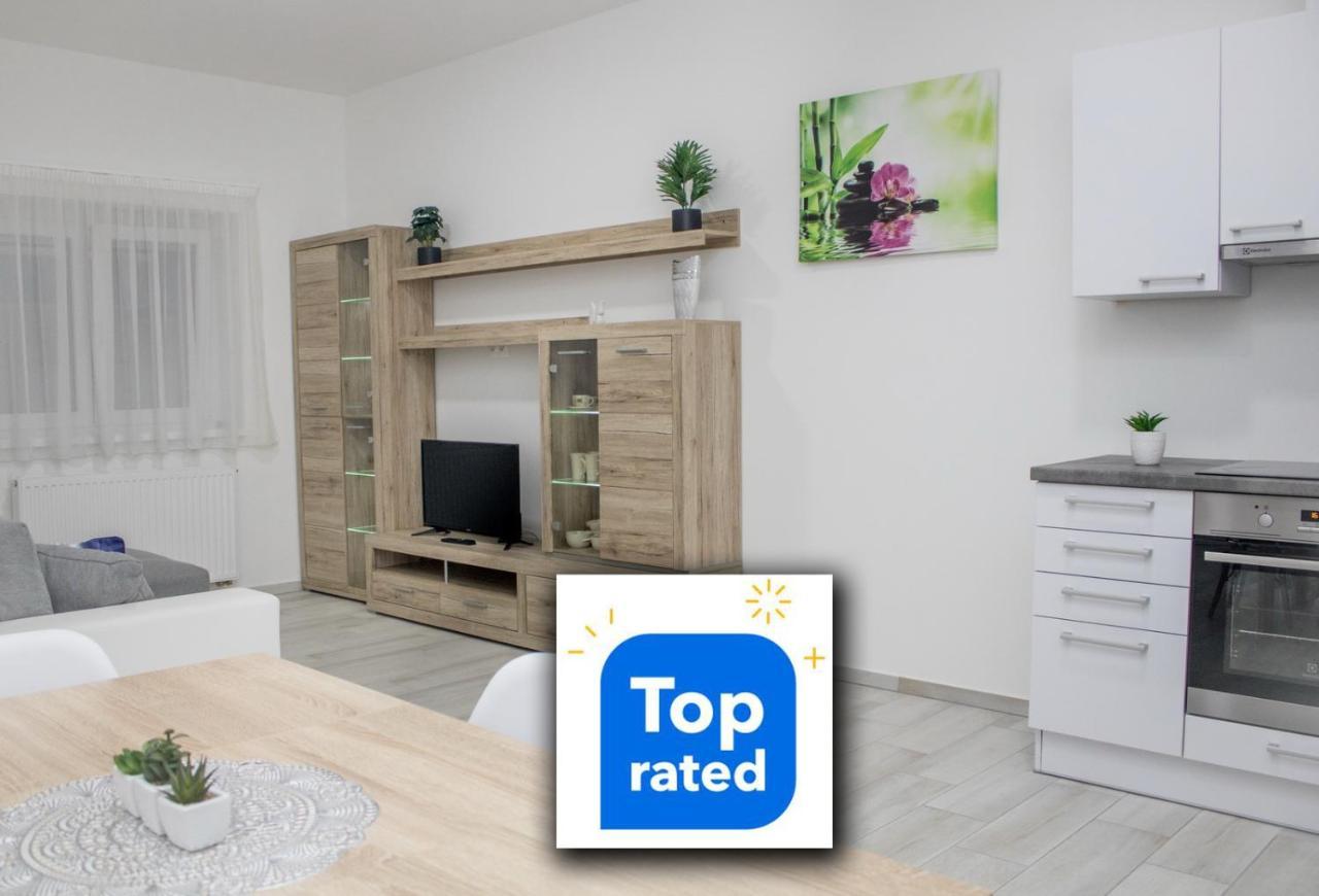 Trika Apartman Sárvár Kültér fotó