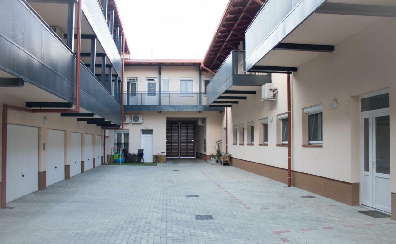 Trika Apartman Sárvár Kültér fotó